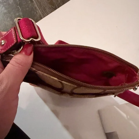 Coach Tan and Red Crossbody Bag - Picture 3 of 5
